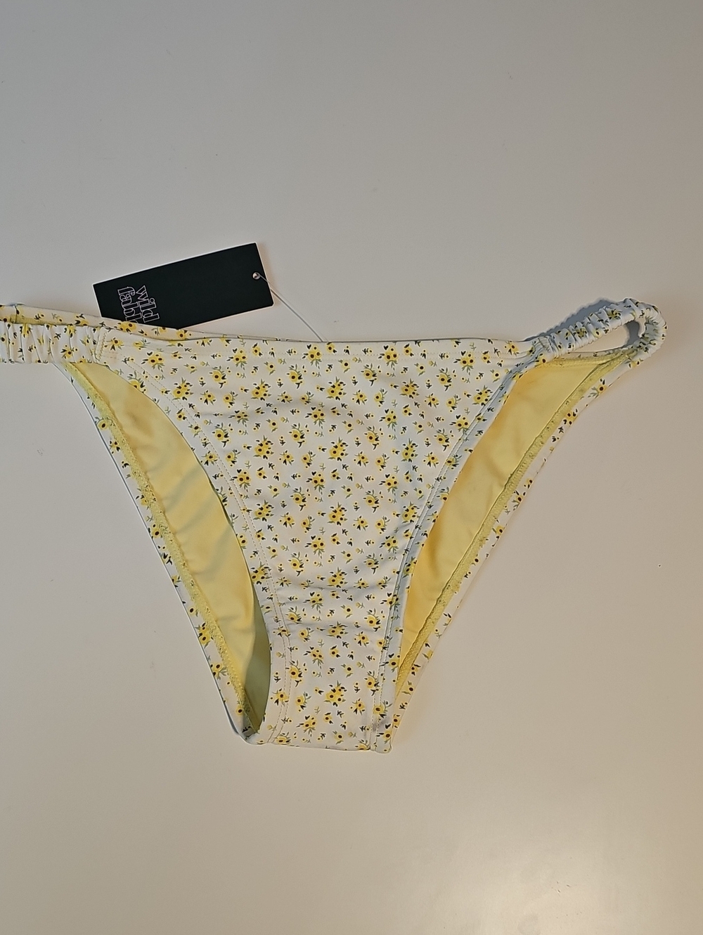 Wild Fable Women's M Yellow Flower Print Bikini Bottom with Ruched Side Straps